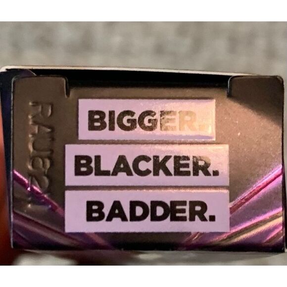 Urban Decay Perversion Mascara - Picture 3 of 3